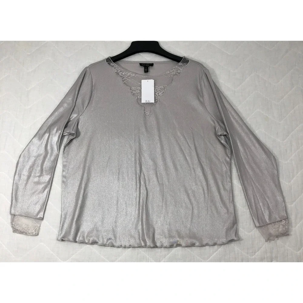 Jessica Simpson Blouse Women's Size 2X Silver Grey Metallic Lace Trim Ribbed Top - Picture 2 of 12